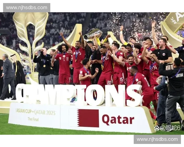 欧联杯决赛时间临近各大豪门备战激烈谁能捧起本赛季荣耀之杯